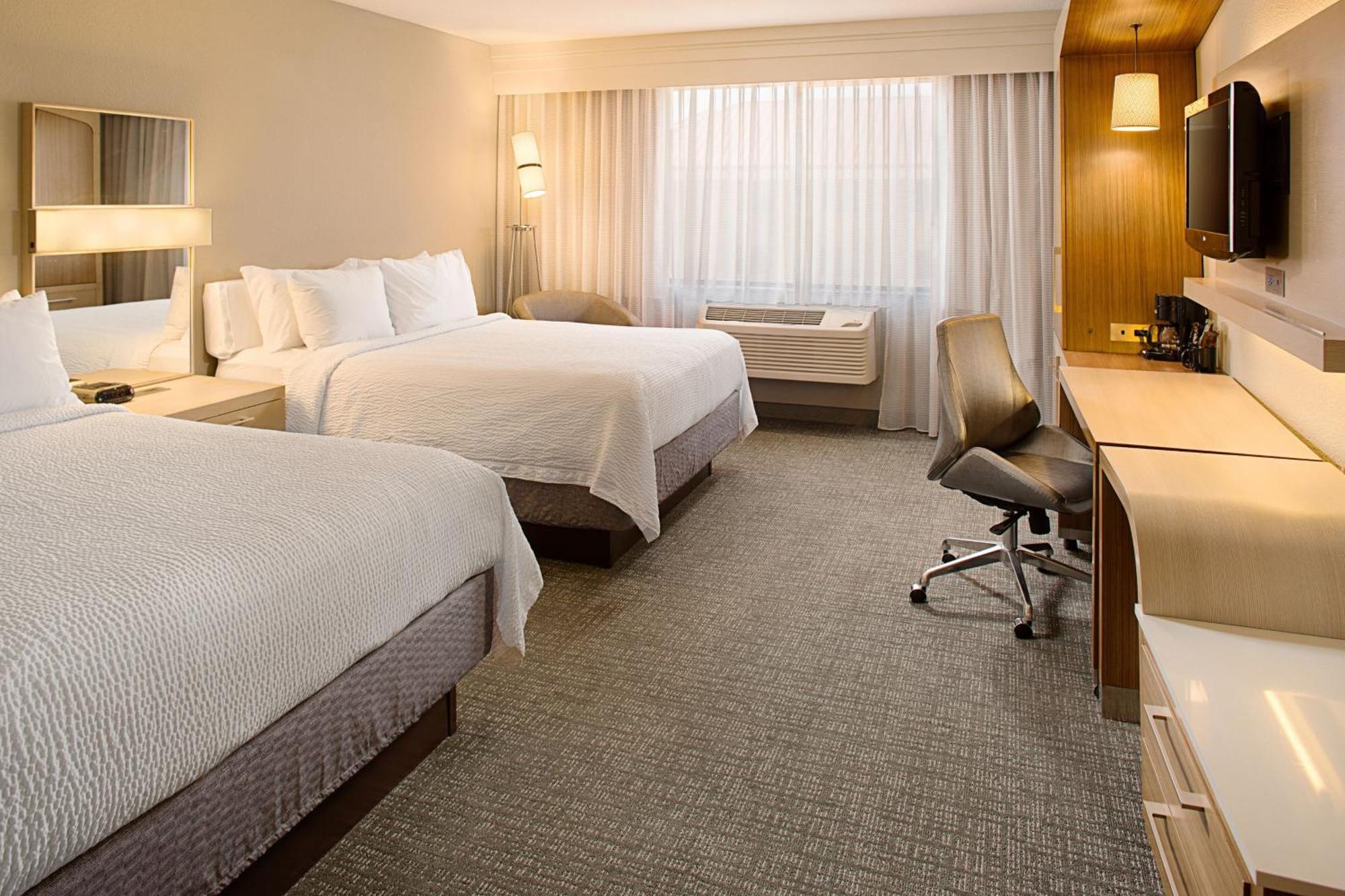 Courtyard By Marriott Midtown Hotel Sacramento