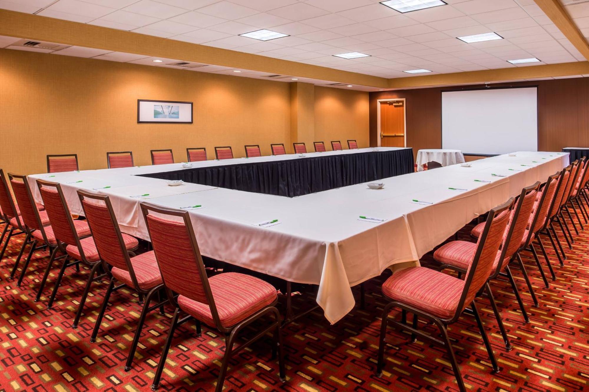 Hotel Courtyard By Marriott Midtown Sacramento