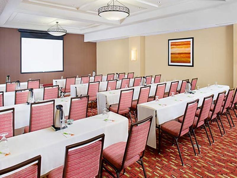 Hotel Courtyard By Marriott Midtown 3*